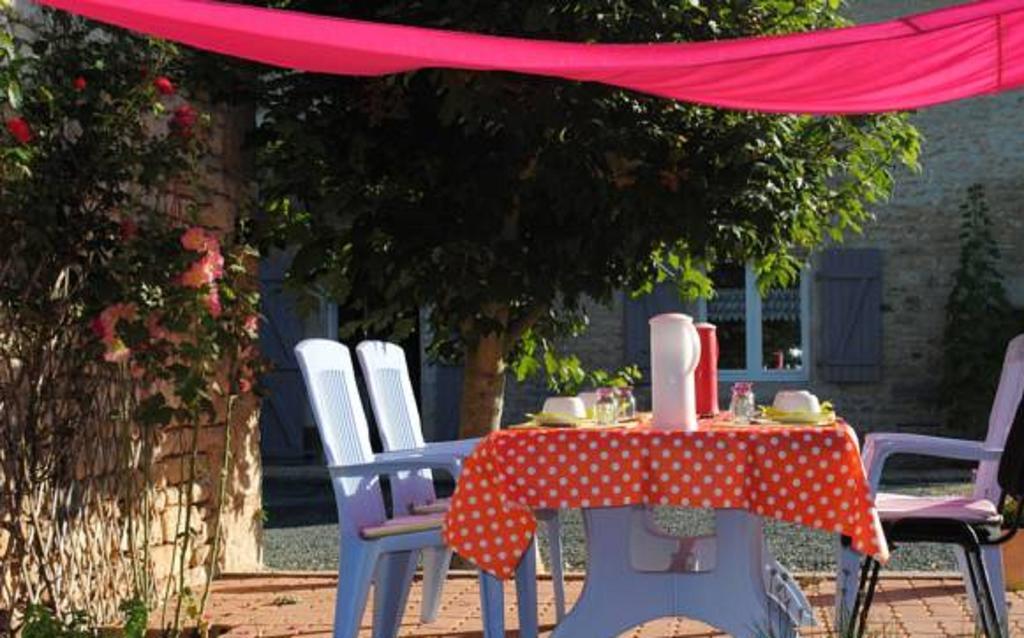La Poussardiere Saint-Martin-sous-Mouzeuil الغرفة الصورة